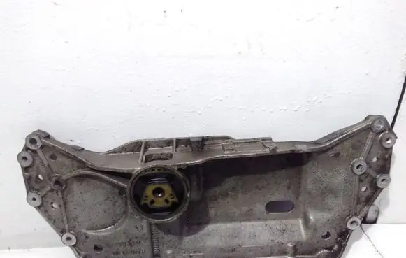 Volkswagen Golf VI Front subframe 1K0199369F