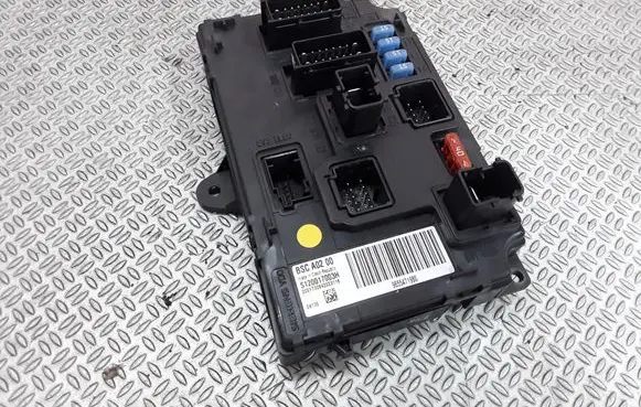 Peugeot 407 Fuse module 9655471980