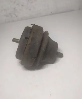 Ford Scorpio Engine mount bracket 95WF6038 307184
