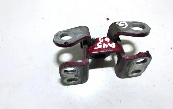 Tailgate/trunk/boot hinge