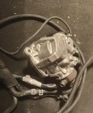 Audi Q7 4L Fuel injection high pressure pump 059130755CB 0445010677