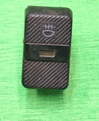 Fog light switch