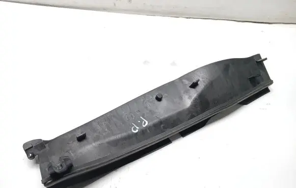 BMW X1 E84 Rear/tail light trim molding 6925974