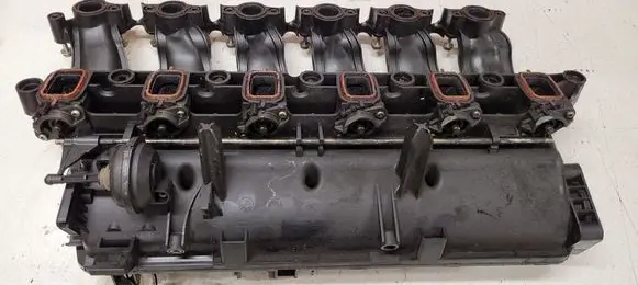 BMW 5 E60 E61 Intake manifold 7790700 7790701