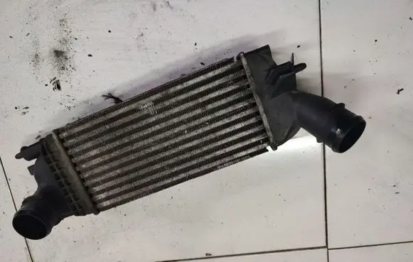 Peugeot 407 Intercooler radiator 9657073480