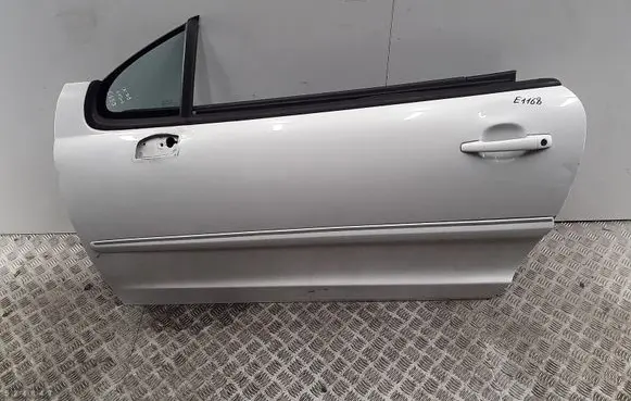 Peugeot 207 CC Front door 