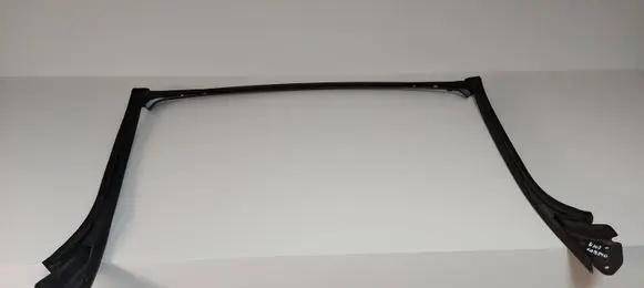 Mercedes-Benz E A207 Windshield trim