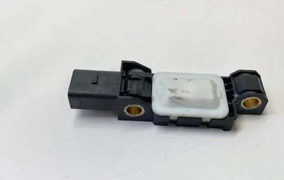 Audi A8 S8 D3 4E Airbag deployment crash/impact sensor 4B0959643E 101189231104 0232H1CA74L
