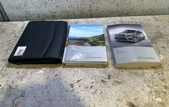 Mercedes-Benz GL X166 Owners service history hand book 