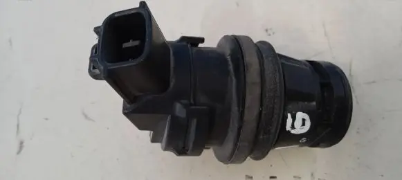 Mazda 6 Windscreen/windshield washer pump 8603102451