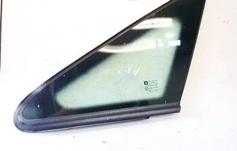 Opel Zafira B Front triangle window/glass DOT24AS2M19
