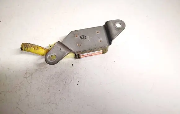 Subaru Legacy Airbag deployment crash/impact sensor 98235ag011 187900-0681