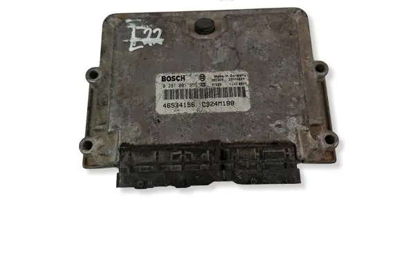 Fiat Punto (176) Engine control unit/module 46534156 C324M188 0281001955