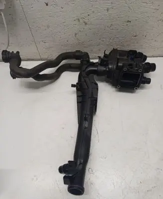 Thermostat/thermostat housing