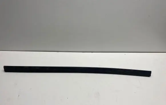 Ford Mustang VI Engine compartment rubber FR3B16A570