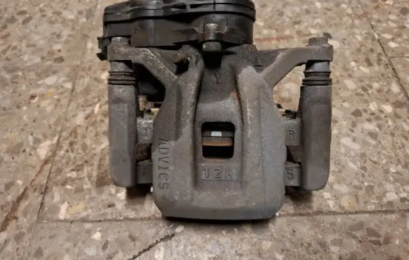 Lexus RX 450H Rear brake caliper 4631078010 2103052865 12K