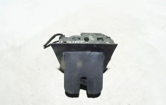 Audi A4 S4 B8 8K Tailgate/trunk/boot lock/catch/latch