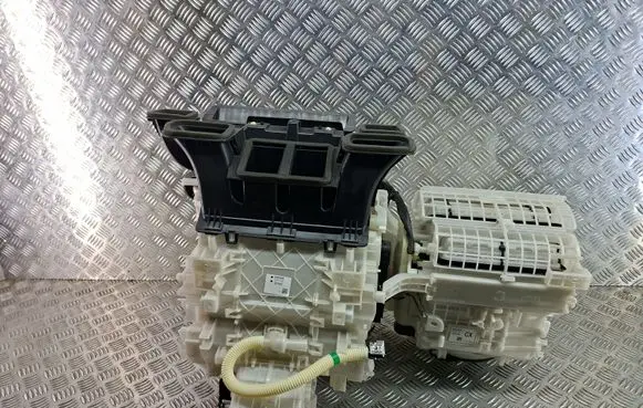 Toyota Corolla Cross Interior heater climate box assembly 8705076210 4432608422 8701076231