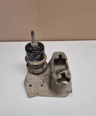 Subaru Outback (BS) Engine mount bracket 1412091080