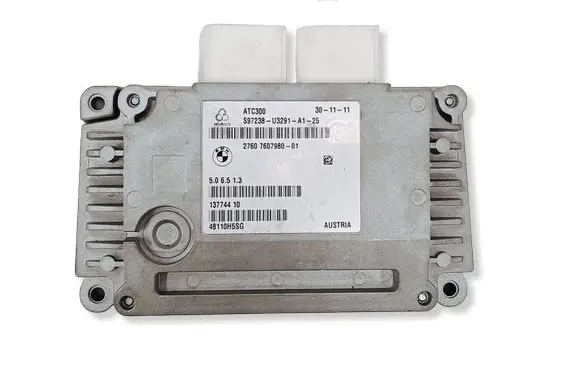BMW 3 E92 E93 Transfer box differential control unit 7607980