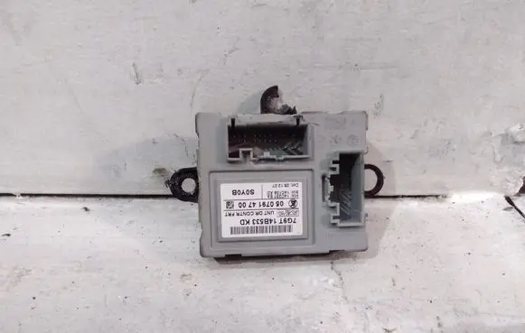 Volvo V70 Door control unit/module 7G9T14B533KD 0507914700