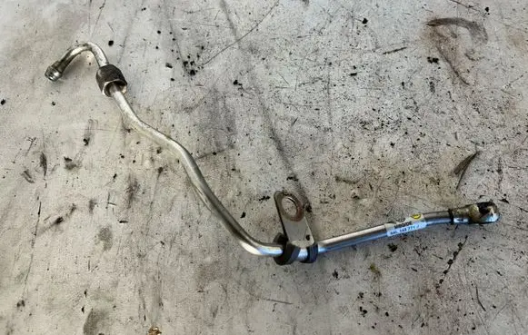 Audi A3 S3 8V Turbo turbocharger oiling pipe/hose 04L145771J