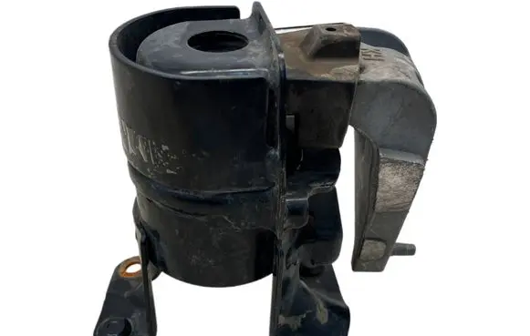 Toyota RAV 4 (XA50) Engine mount vacuum valve 
