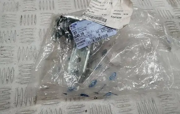 Ford Kuga II Front door upper hinge 5243836 CA62782280 CJ64S22301AC