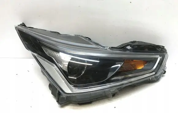 Toyota Aygo AB40 Headlight/headlamp L260X