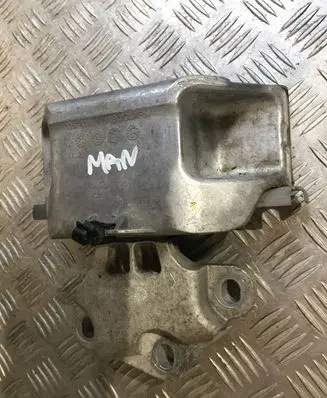 Volkswagen Crafter Engine mount bracket 2N0199555K