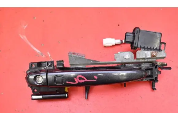 Subaru Outback Front door exterior handle 