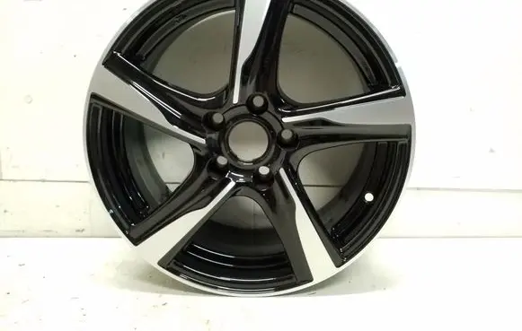 R16 alloy rim