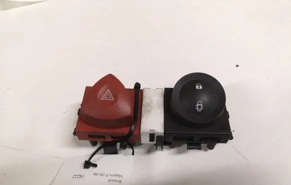 Renault Megane II Hazard light switch 8200407415 88040009