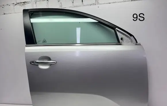 KIA Sportage Front door