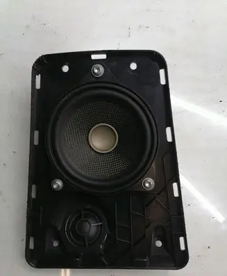 BMW 7 F01 F02 F03 F04 Parcel shelf speaker 9133410 6949736