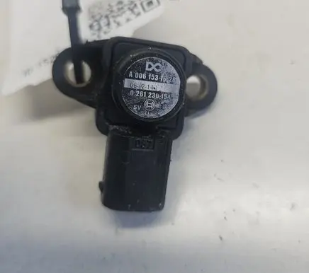 Mercedes-Benz Sprinter W906 Air pressure sensor A0061531628