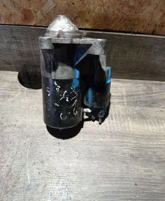 Renault Scenic I Starter motor 1005831127