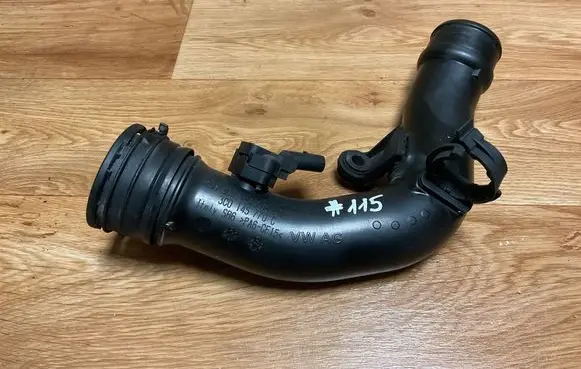 Volkswagen PASSAT B6 Intercooler hose/pipe 3C0145770C