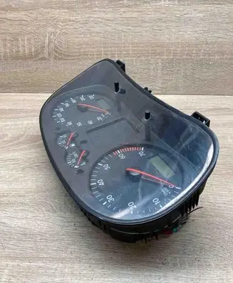 Volkswagen Golf IV Speedometer (instrument cluster) 1J0919860X 110208773 001