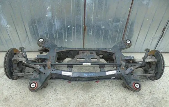 Maserati Ghibli Rear axle beam with reductor 