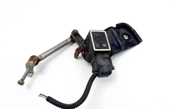 Headlight level adjustment motor