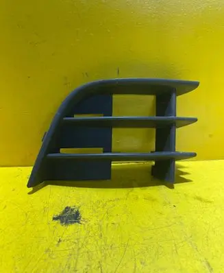 Skoda Fabia Mk2 (5J) Front bumper lower grill 5J0853665A