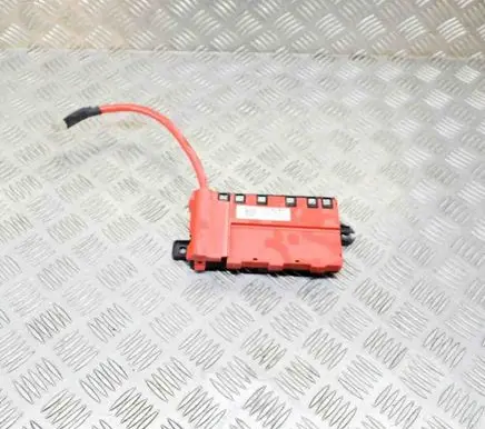 BMW 3 F30 F35 F31 Current control relay 9227752