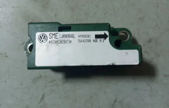 Volkswagen New Beetle Airbag deployment crash/impact sensor 1J0909606L 49980201 5WK42500