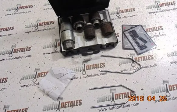 Mitsubishi Grandis Anti-theft wheel nuts and lock SPO29833