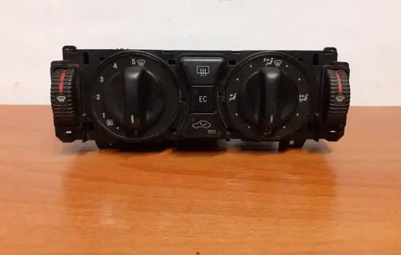Mercedes-Benz E W210 Interior fan control switch 9140010317 4902