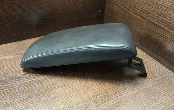 Peugeot 407 Armrest 9644587377
