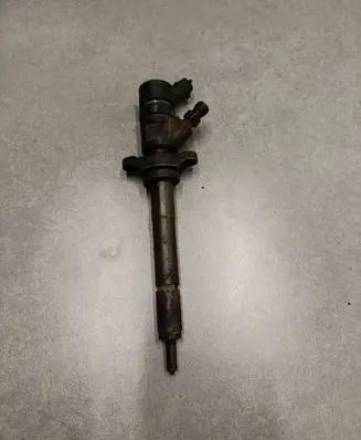 Fuel injector