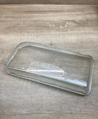 Volkswagen PASSAT B3 Headlight lense 201133467 0234596R20