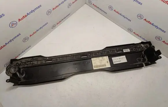 Radiator mount bracket